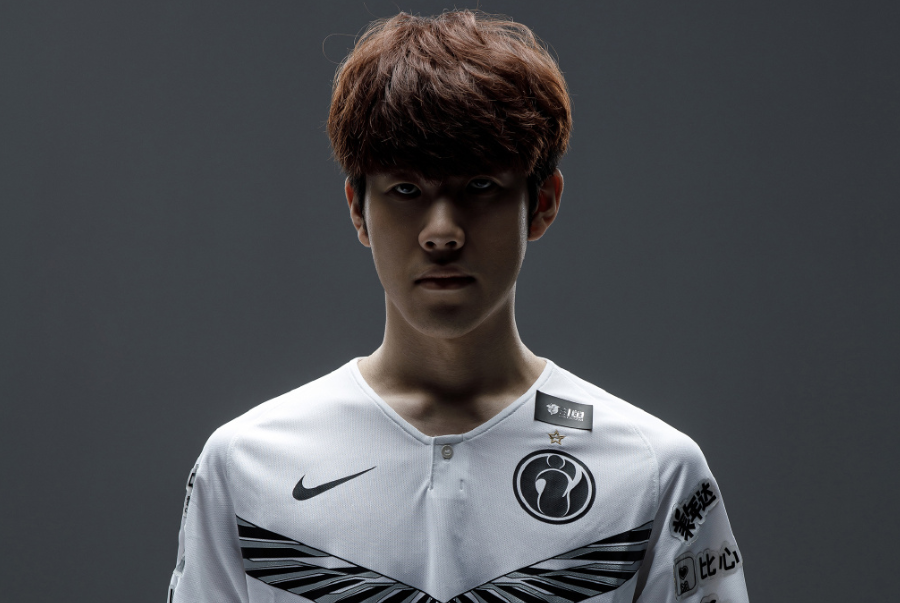 在整个系列 在整个系列