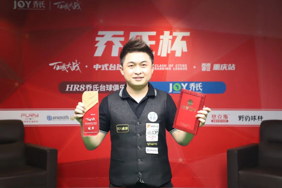 更是他对足 更是他对足