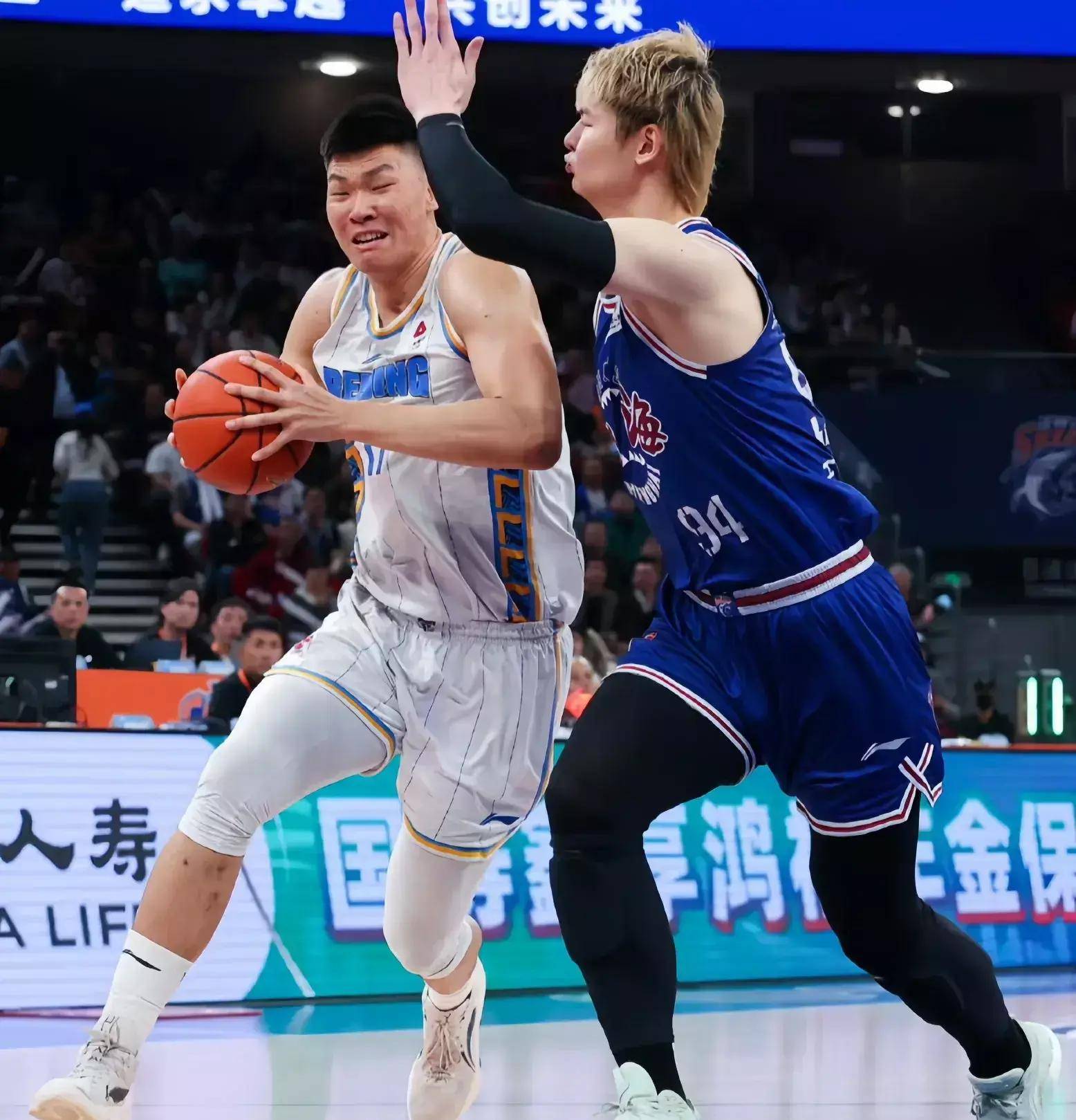 本文聚焦卡